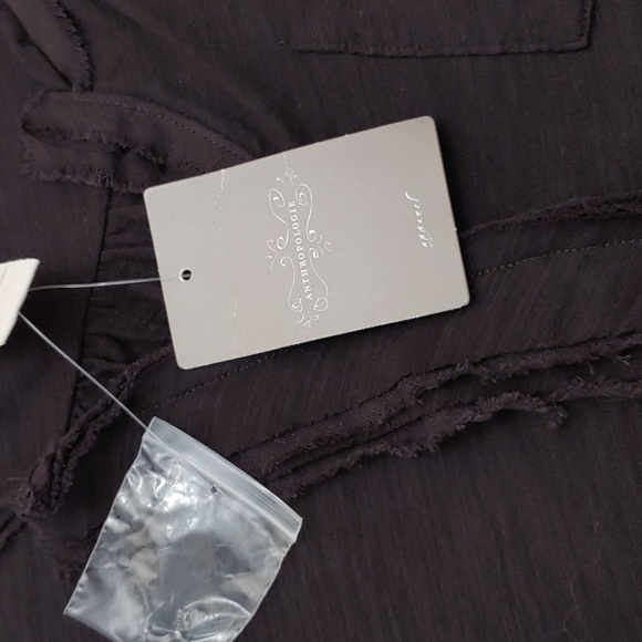 COPY - Anthropolgie Women's Size Medium Roll Tab Sleeve, V Neck Sheer Tee - Picture 8 of 9